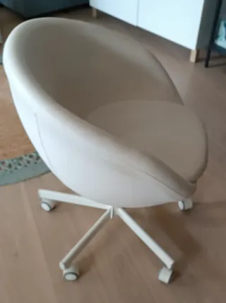 Silla giratoria Ikea SKRUVSTA blanca