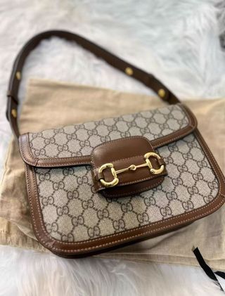 Bolso de hombro Gucci beige y marrón