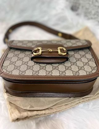 Bolso de hombro Gucci beige y marrón