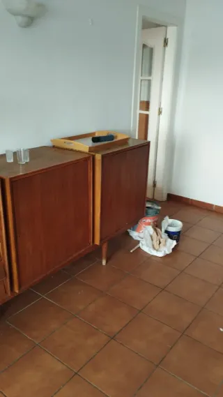 Mueble TV y mueble vintage madera. Urge vender.