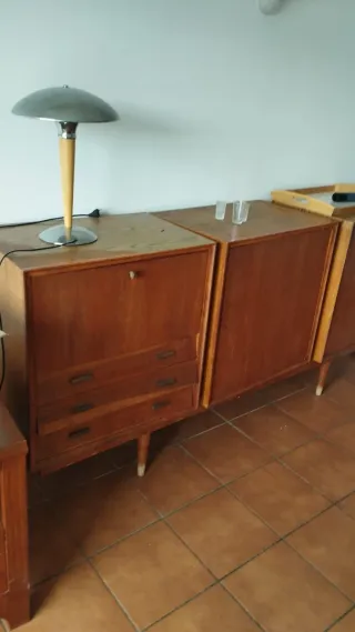 Mueble TV y mueble vintage madera. Urge vender.