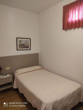 Edificio en venta en Grove (O)