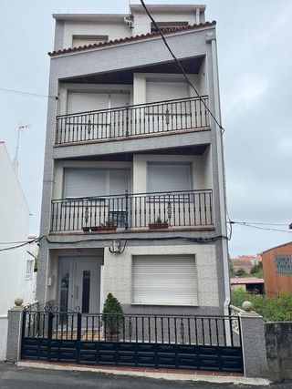 Edificio en venta en Grove (O)