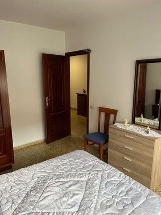 Edificio en venta en Grove (O)