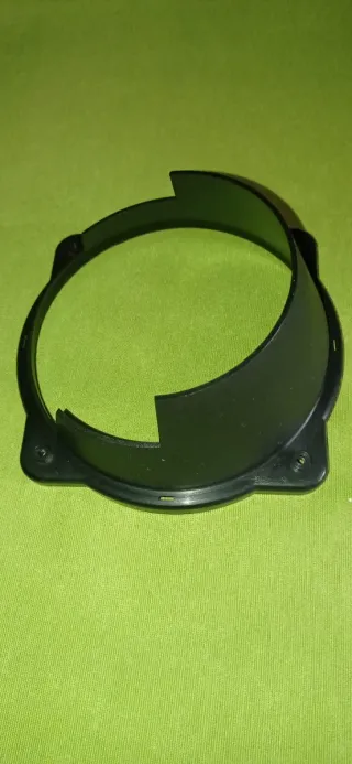 Soportes altavoces Ford Escort originales.