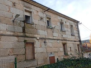 Piso en venta en Universidad en Ourense