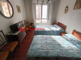 Piso en venta en Plaza España - Villa Pilar - Reyes Católicos - Vadillos en Burgos