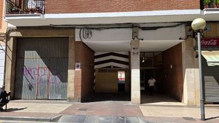 Garaje en venta en Universidad - Los Lirios en Logroño