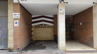 Garaje en venta en Universidad - Los Lirios en Logroño