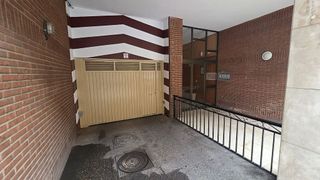 Garaje en venta en Universidad - Los Lirios en Logroño