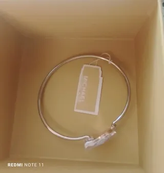 Pulsera Michael Kors MK Circonitas con etiqueta