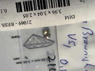 Diamante GIA 0.18ct Pear Brilliant VS1