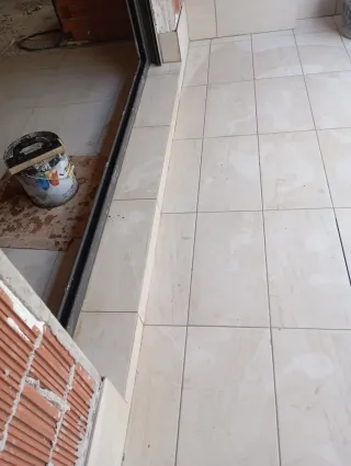 Pavimento y alicatado