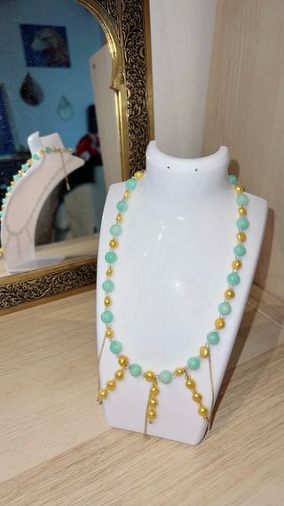 Collar elegante piedras y perlas naturales