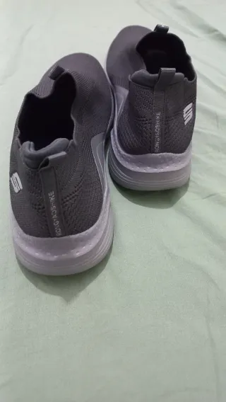 Zapatillas tipo Skechers Talla 46 Gris