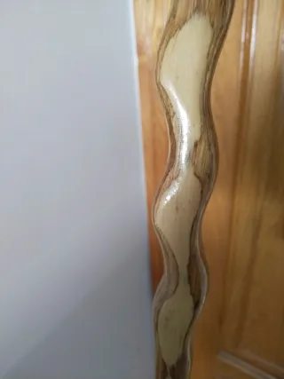 Bastón de olivo artesanal