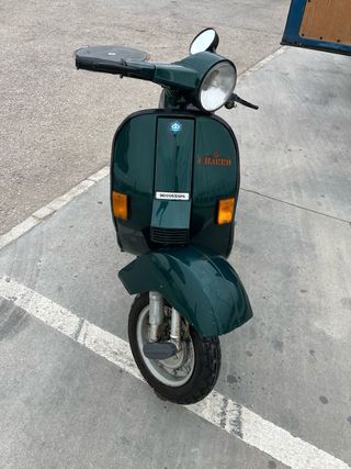 Vespa 75 Verde