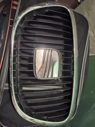 Rejilla Delantera Seat Altea 2006