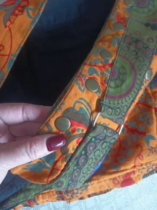 Falda corta estampada mujer