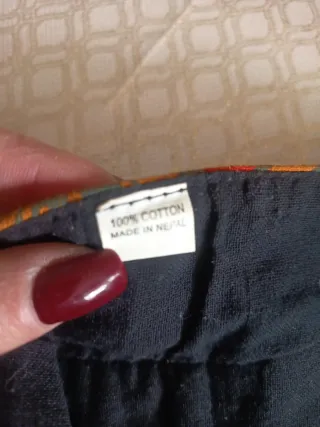 Falda corta estampada mujer