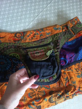 Falda corta estampada mujer