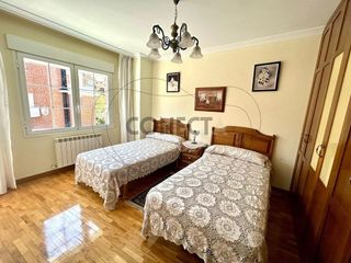 Casa adosada en alquiler en Barañain