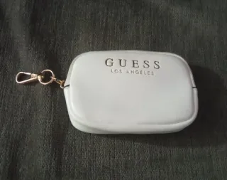 Monedero tarjetero Guess blanco