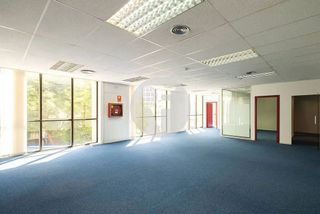 Oficina en alquiler en Sant Just Desvern