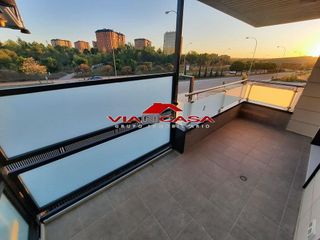 Piso en alquiler en Mirasierra en Madrid