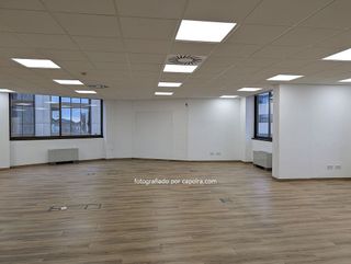 Oficina en alquiler en Sant Just Desvern