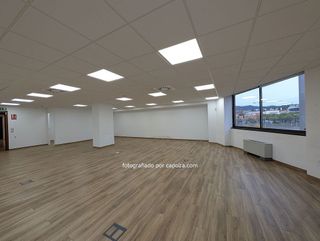 Oficina en alquiler en Sant Just Desvern