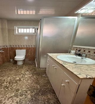 Chalet en venta en Montigalà -Sant Crist en Badalona