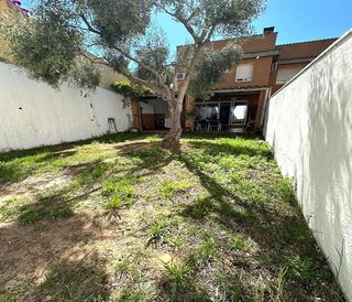 Chalet en venta en Montigalà -Sant Crist en Badalona