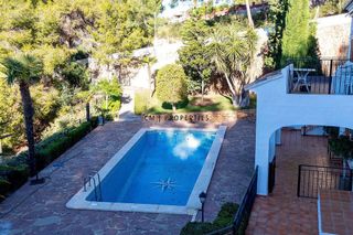 Casa adosada en venta en Centro en Chiva