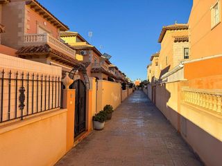 Casa pareada en venta en Nueva Torrevieja - Aguas Nuevas en Torrevieja