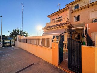 Casa pareada en venta en Nueva Torrevieja - Aguas Nuevas en Torrevieja
