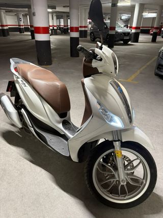 Piaggio Medley 125 Scooter Automática