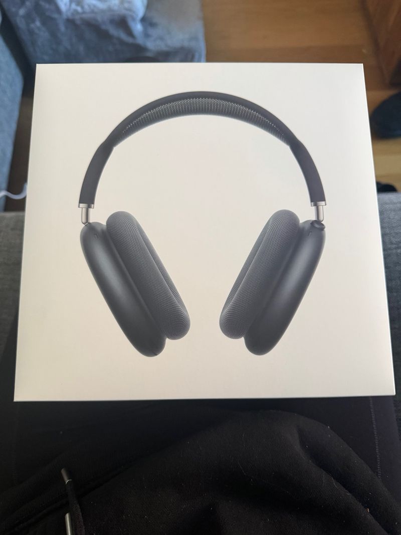 AirPods Max Space Gray