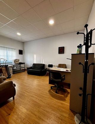 Local comercial en venta en La Banda - Campo de Fútbol en Chiclana de la Frontera