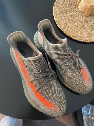 Adidas Yeezy 350 Boost V2 Zebra nuevas sin uso