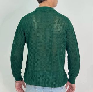 Maglione invernale caldo uomo traforato verde.