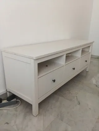 Mueble TV blanco
