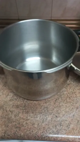 Olla a presión Splendid 7L