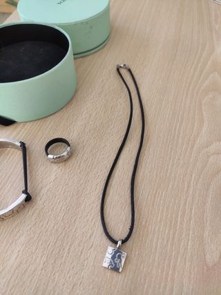 Conjunto Tous Plata: Pulsera, Anillo y Colgante