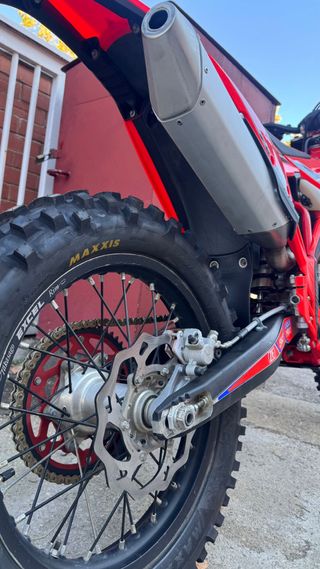 Beta RR 350c.c. Enduro 2022 Roja