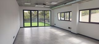 Oficina en alquiler en Santa Cruz - Industria - Polígono Campollano en Albacete