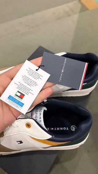 Sapatilhas Tommy Hilfiger Homem Tam. 39