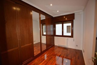 Piso en alquiler en Zona Teatro Campoamor en Oviedo