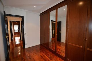 Piso en alquiler en Zona Teatro Campoamor en Oviedo