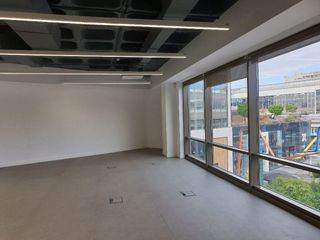 Oficina en alquiler en El Parc i la Llacuna del Poblenou en Barcelona